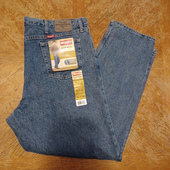 Wrangler 5 Star Relaxed Fit Jeans Mens - Size 44 × 32 NWT - Picture 1 of 4